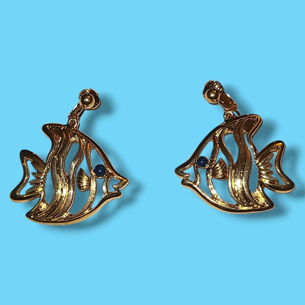 Vintage 1992 AVON "One Fish, Two Fish"  Dangle‎ Clip On Earrings Gold Tone